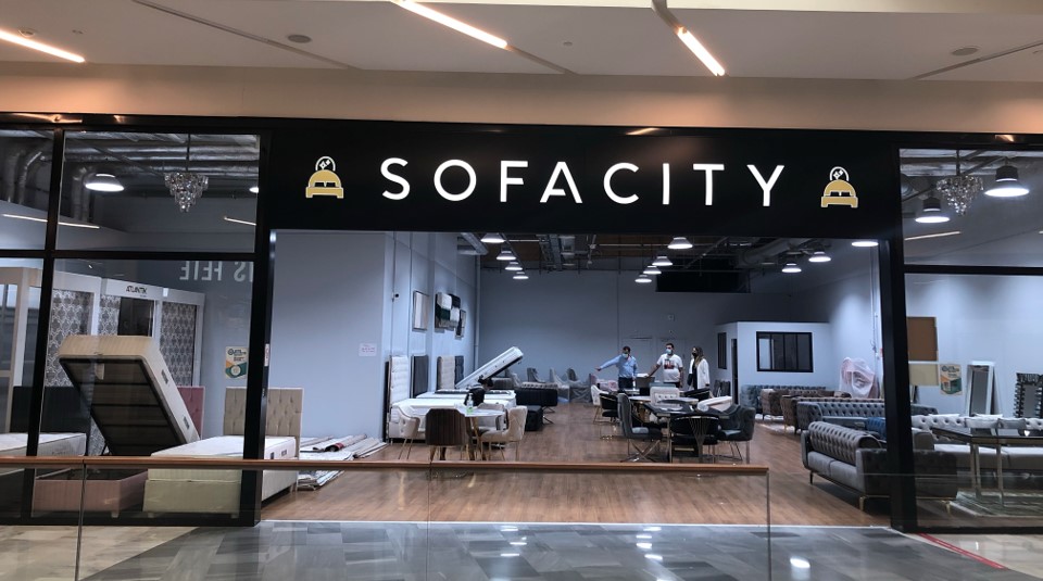 Boutique Sofa city Centre Qwartz